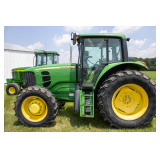 2009 John Deere 7130 Tractor    4972 Hrs.   (Looks almost new) 2nd Owner.