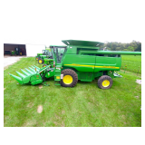 2006 John Deere 9560 STS. 2961 Engine Hrs./1951 Separator Hrs.  w J&M Extensions