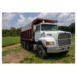 1986 Ford AeroMax L9000. Tri Axle, Cummins Deisel, (Drives and Dumps.)   137,374 Mi.