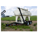 Meridian 225 RST 160 Bushel Bulk Seed Tender.   (Like New Condition.)