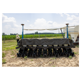 1982 Kensey Split Row Planter, 15” Spacing. With Tanks.