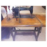 Singer Sewing Machine