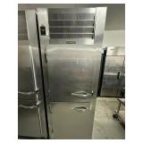 Commercial refrigerator