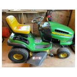 John Deere LA 135 Special Edition Lawn Tractor 105 hrs