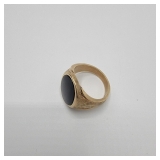 Lot 105 10k Mens Black Onyx Gold Ring