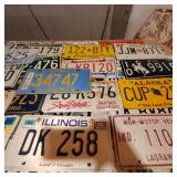 ANTIQUE & VINTAGE COLLECTIBLES 