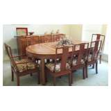 Beautiful WORLD TRAVELERS Estate has the 