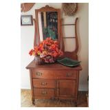 Beautiful ANtique Wash Stand