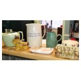 Several Pottery Poeces