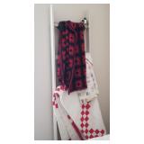 Rustic Style Ladder & Quilts
