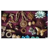 Beautiful Vintage Jewelry 
