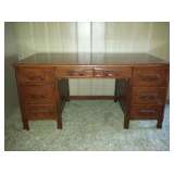 Nice RANCH OAK desk