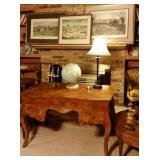 ABSOLUTELY STUNNING DESK !!!