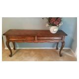 Pretty Sofa or entry table with Queen Anne Style Legs