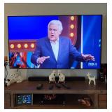 Several 55" smart TV