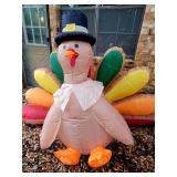 Blow up yard decor for EVERY holiday!🎃🎄☘️🦃🐇