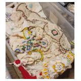 LOTS of beautiful vintage linen & lace 