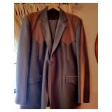 More great VINTAGE CLOTHING