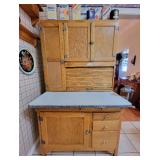 Beautiful antique Sellers HOOSIER CABINET
