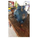 Fabulous Lobdell Lakefront Home Estate Sale!