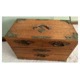 JEWELRY BOX