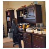 Desk, Books cases More