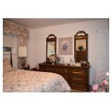 Dresser Sets, Lamp, Dresser, Wallets