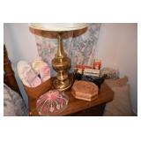 Stoffe; ;a,[ wood box