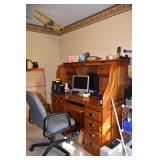 Oak Roll Top comes apart