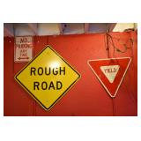 Rough Rd Sign Yield Sign