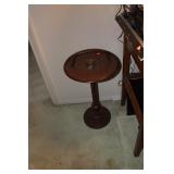 ash tray on stand