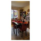 Great Deco Table and Chairs