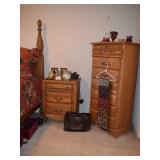 oAKWOOD lINGERIE CHEST