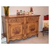 Decorator Dresser