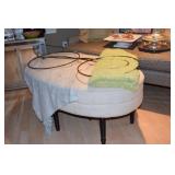 Oval ottoman