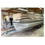 Godfrey Sweetwater 24' Boat Online Auction