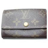 LOUIS VUITTON KEYCHAIN HOLDER