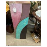 memphis style pedistal