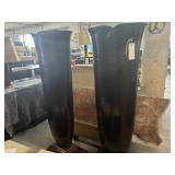 2 monumental deco vases