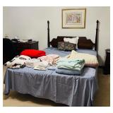 Queen Pennsylvania House Bedroom Set 