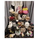 Another beautiful selection of Christmas owls ornaments