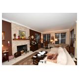 302-Family Room