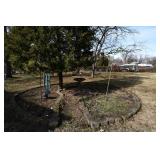 830-Back Yard 830-Back Yard