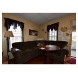 039-Family Room 039-Family Room