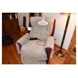 213-Family Room 213-Family Room