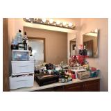 561-Bathroom 561-Bathroom