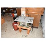 Garage (30) Garage (30)