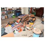 Garage (38) Garage (38)