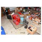 Garage (40) Garage (40)