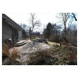 804-Back Yard 804-Back Yard